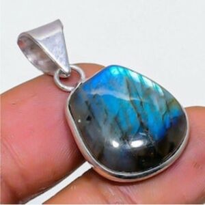 Rainbow Blue Labradorite Silver Pendant